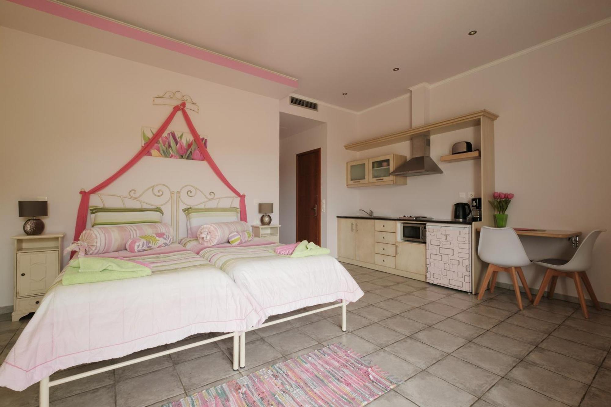 Margarita'S Luxury Suites Agios Stefanos Avliotes  Exterior foto