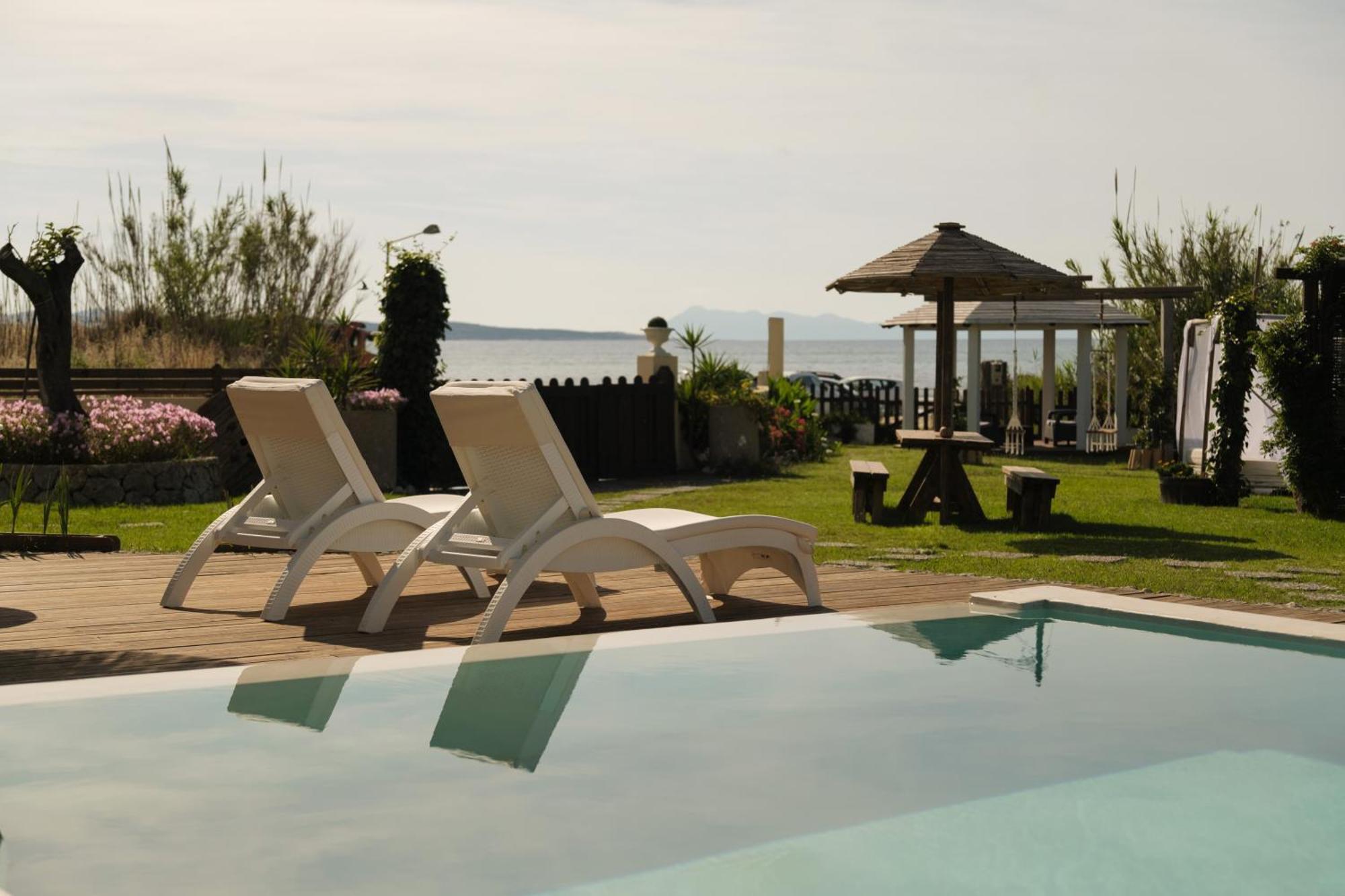 Margarita'S Luxury Suites Agios Stefanos Avliotes  Exterior foto